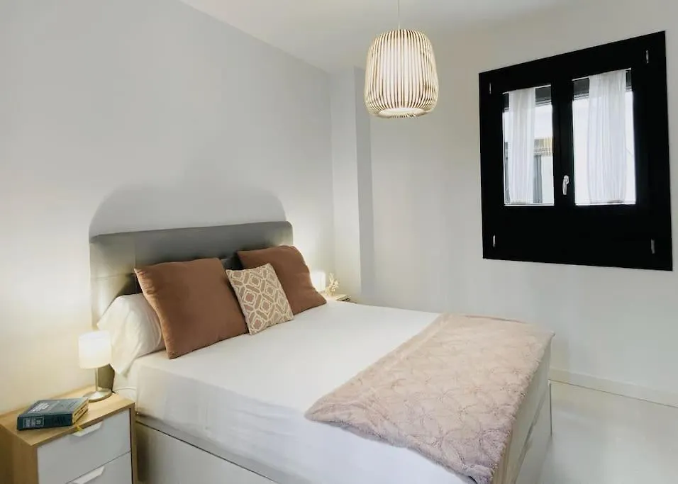 Lovely 2-Bed In Granada 1Min To Gran Via De Colon By Sharingco Spain